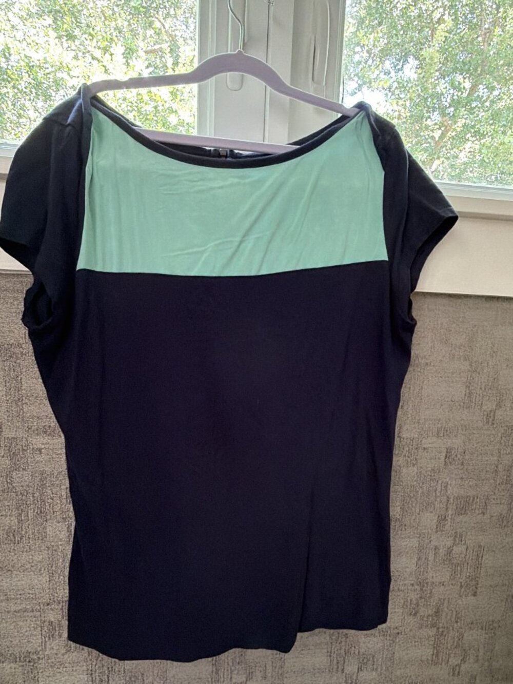 Merona Navy Blue & Mint Colorblock Top – Size Medium